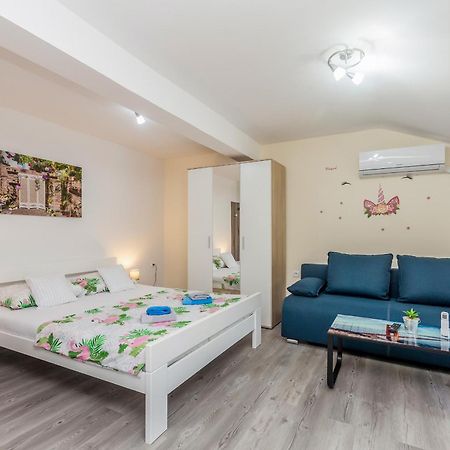 Apartmani Tena ニヴィーチェ エクステリア 写真